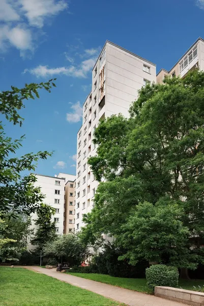 1,5-Zimmer-Wohnung in ruhiger Lage wartet auf kreative Heimwerker! — photo 1